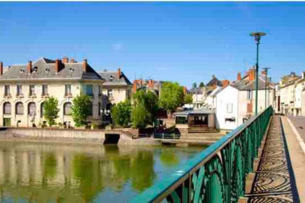 Charmant Studio Vierzon Exterior foto