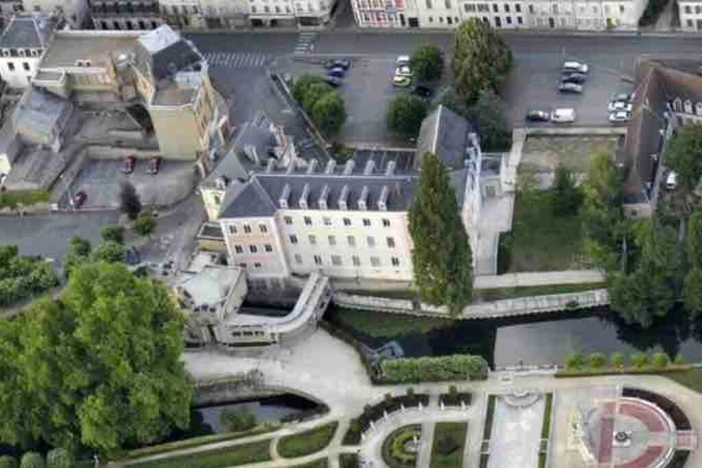 Charmant Studio Vierzon Exterior foto